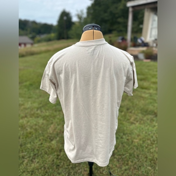 Star Wars Baby Yoda embroidered T-shirt. Size medium. May the force be with you - Picture 4 of 6